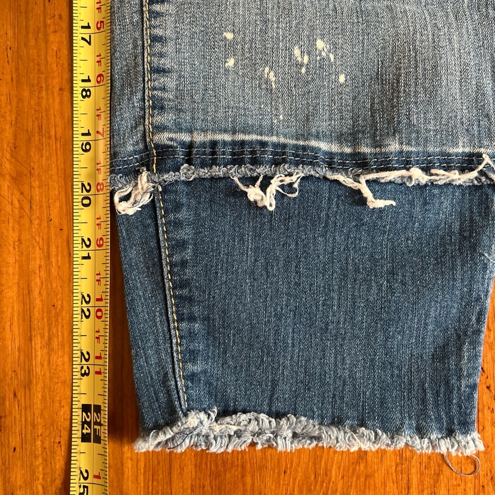 Vintage America Blue Distressed Boho Crop Jeans with Paint-Splatter - Picture 13 of 13